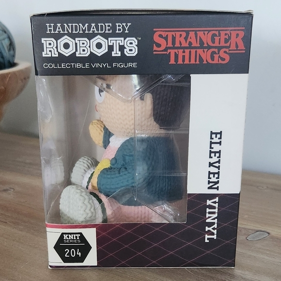 📺 Handmade by Robots – Stranger Things – Eleven #204 – Vinyl Figure – NIB 🍩✨ - Picture 4 of 7